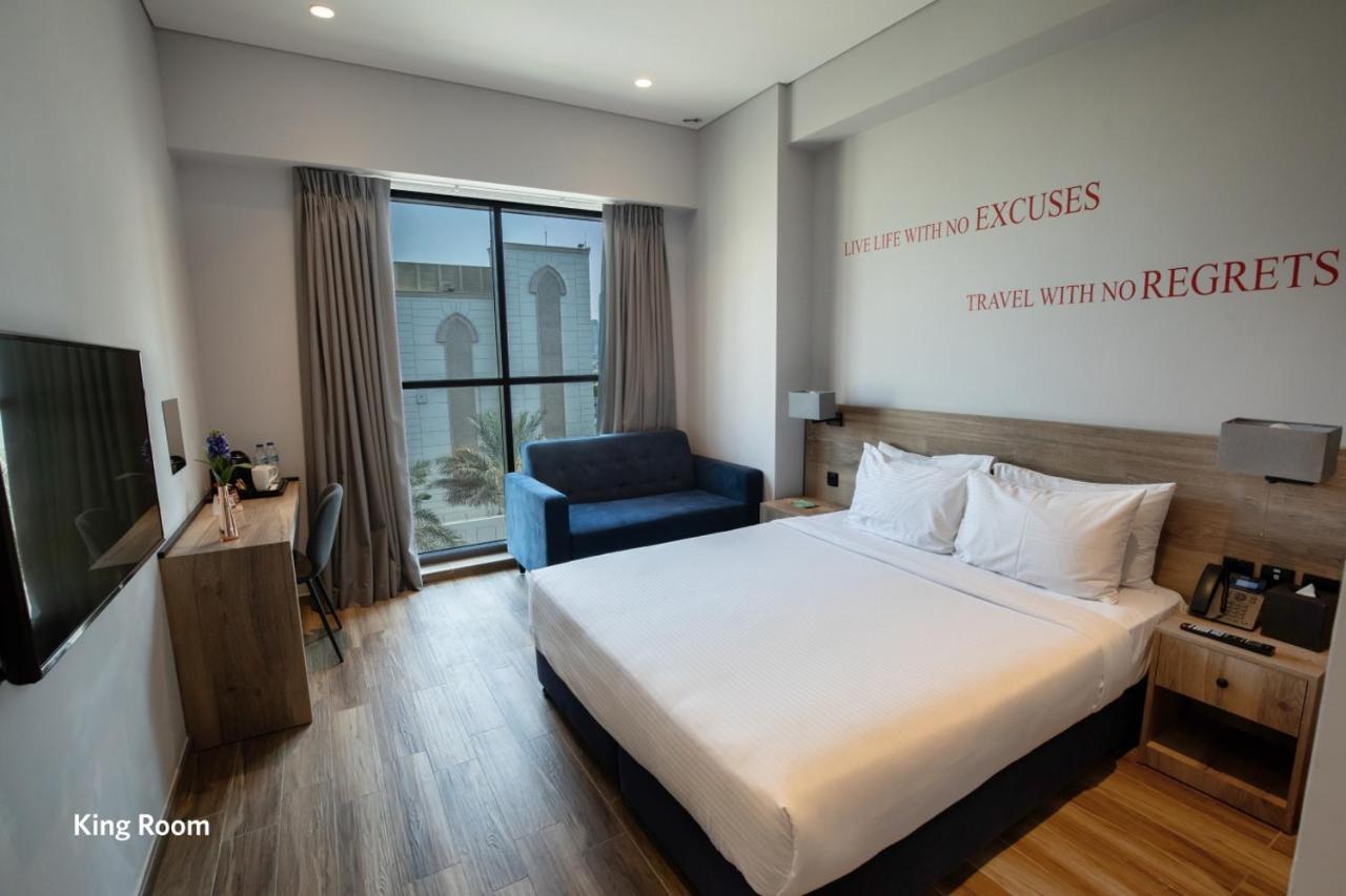 Kingsgate Canal Hotel By Millennium Dubaï Extérieur photo