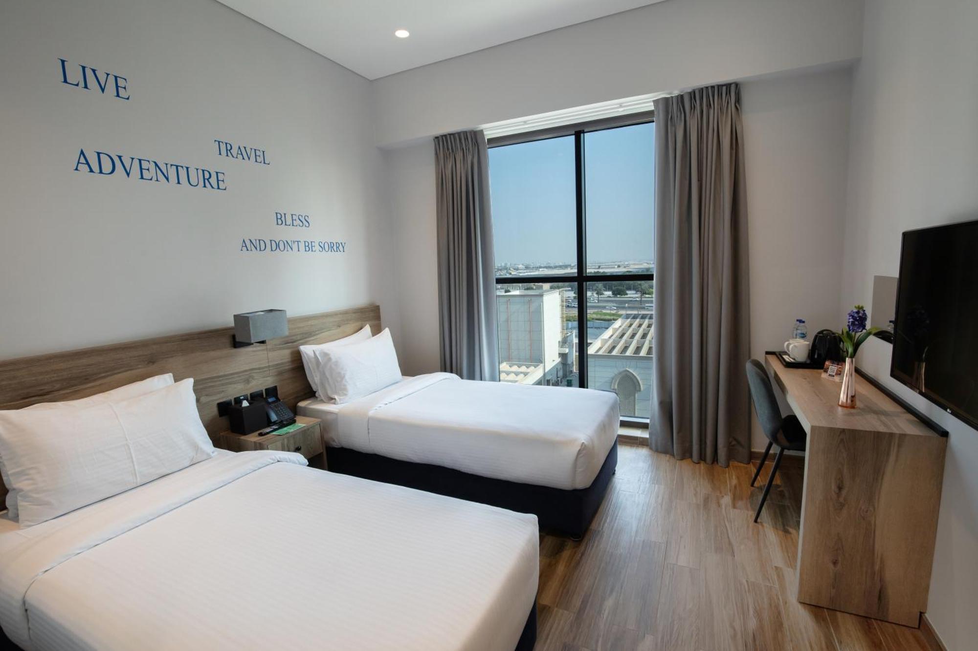 Kingsgate Canal Hotel By Millennium Dubaï Extérieur photo