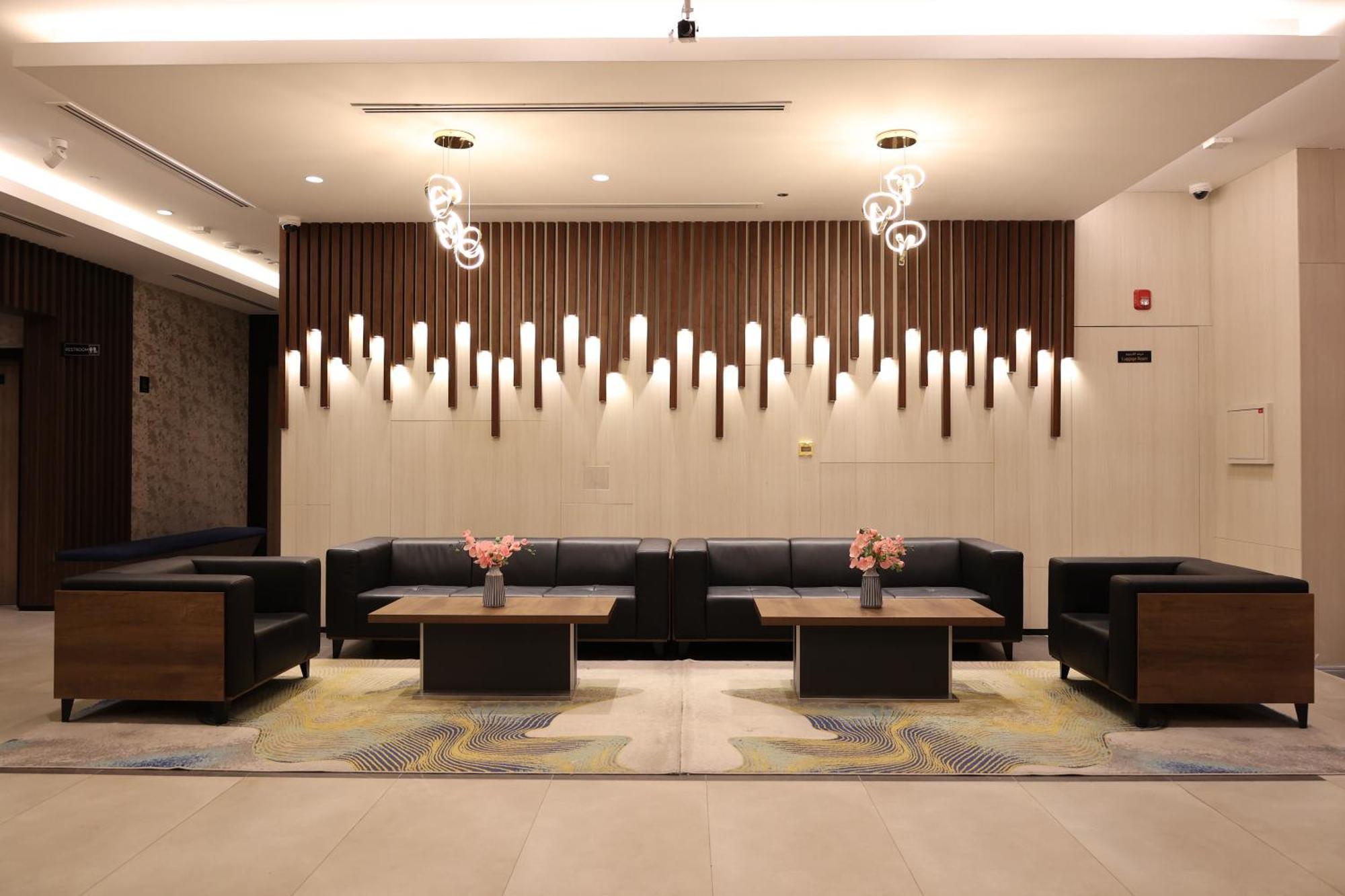 Kingsgate Canal Hotel By Millennium Dubaï Extérieur photo