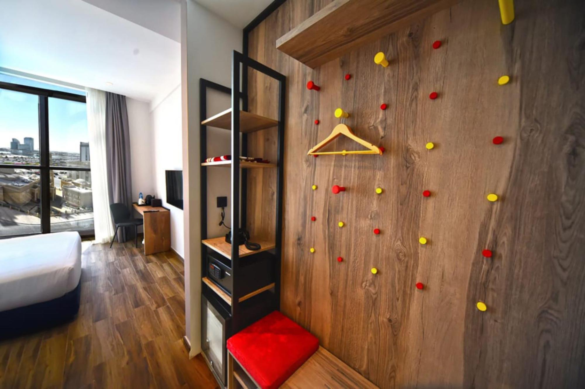 Kingsgate Canal Hotel By Millennium Dubaï Extérieur photo