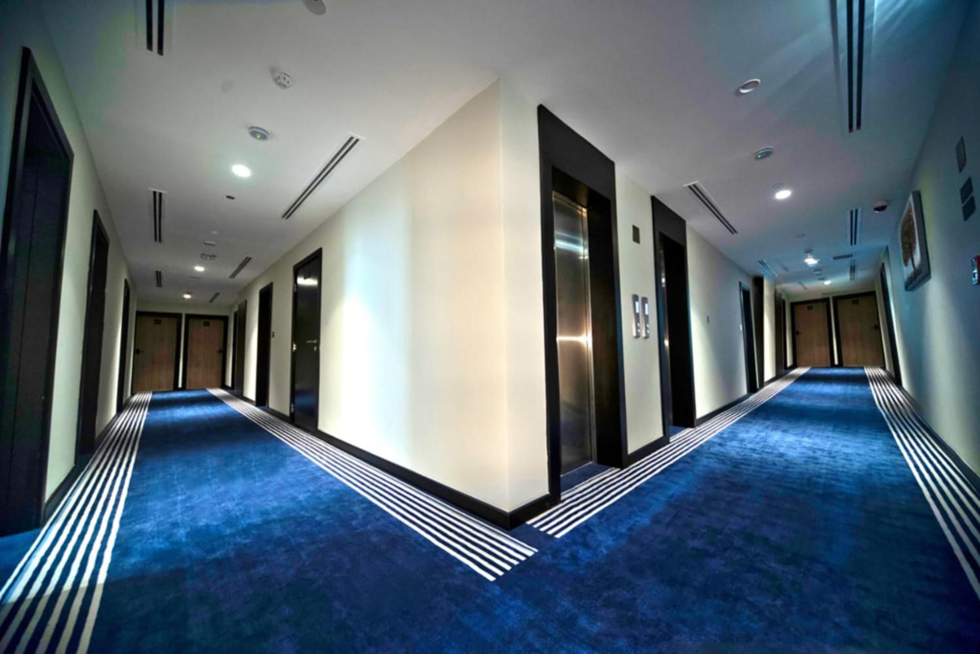Kingsgate Canal Hotel By Millennium Dubaï Extérieur photo